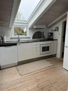 Cozy cottage with sea view