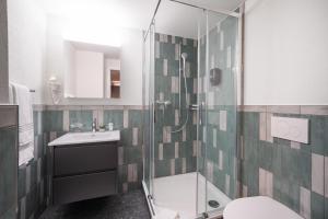 BetweenTheLakes Penthouse