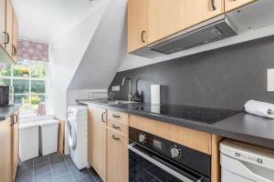 Dempster Terrace - No 11