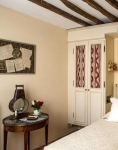Hotels Hotel Caron de Beaumarchais : photos des chambres