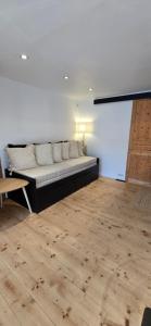 Sejours chez l'habitant Chambre independante grand confort avec parking prive clos en centre ville : photos des chambres