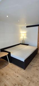 Sejours chez l'habitant Chambre independante grand confort avec parking prive clos en centre ville : photos des chambres