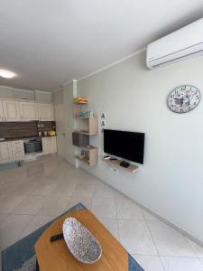 Shengjin Apartments