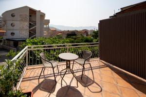 Studio Apartment with Balcony room in Apartments Mika