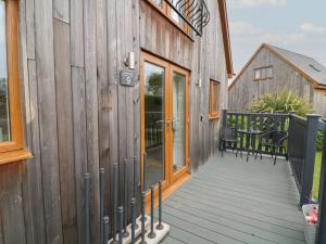 James Ville Marina Lodge 9