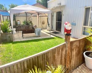 Barn Outside - Modern 2 bedroom flat Inside