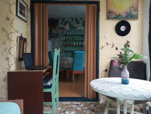 Apartments with parking space Kukurini, Central Istria - Sredisnja Istra - 24534