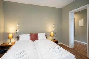 BetweenLakes Apartment 1st floor