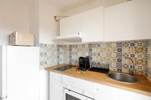 Appartements Nice Flat with terrace & parking near city center : photos des chambres