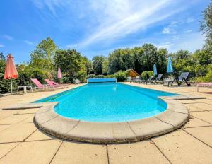 Maisons de vacances Gite 06-Les Glycines avec piscine & jacuzzi-5 pers : photos des chambres