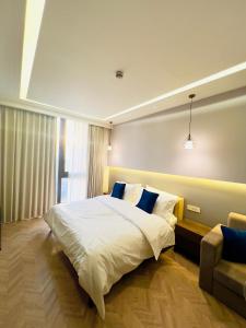 Luxury Studio Apartment - 5th Floor