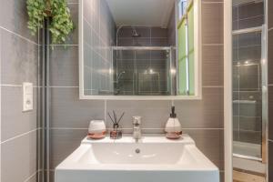 Appartements Le Monnaie - Appartement lumineux face au Chateau de Pau : photos des chambres