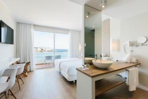 Double Superior Frontal Sea View room in AluaSoul Ibiza - Adults only