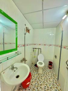 Đảo Bình Ba, Khách sạn view biển, tầng cao, không nhận khách quốc tế, phòng giường đôi, nhận cọc mới giữ phòng