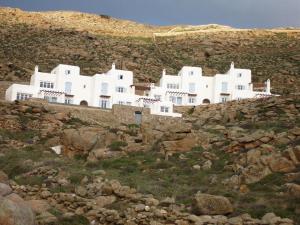 White Luxury Villa with amazing seaview and pool