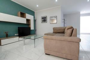 Modern Penthouse with terraces in Marsascala