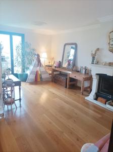 Maison familiale campagne piscine forêt