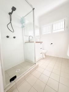 Sunday in Sevilla - 2BR - Sleeps 6 - CBD and Parking