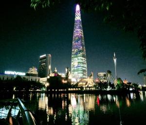 Hosuny Stay Jamsil -Spotless Comfortable Stay -Lotte World롯데월드, Seokchon Lake석촌호수, KSPODome, Seongsu, Gangnam, Family Friendly, Sleeps 5 with 3 Beds