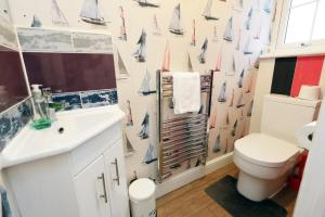 Kites House Long Stays Sleep 8 Free Parking and WI-FI