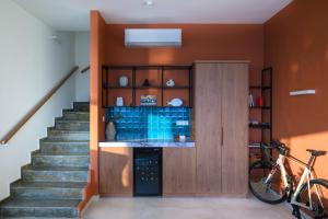 Newly Renovated Villa with Panoramic Sea Views