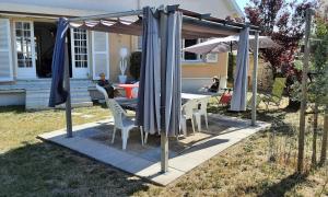 Maisons de vacances VILLA 5 CHAMBRES 10 PERSONNES 300m PLAGE DEMOISELLE : photos des chambres