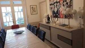 Maisons de vacances VILLA 5 CHAMBRES 10 PERSONNES 300m PLAGE DEMOISELLE : photos des chambres