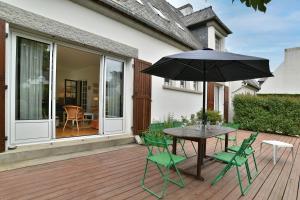 La Chevrière - Grande maison à 50m de la plage