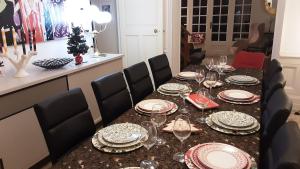 Maisons de vacances VILLA 5 CHAMBRES 10 PERSONNES 300m PLAGE DEMOISELLE : photos des chambres