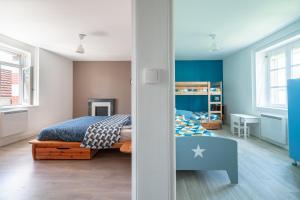 Maisons de vacances Le Logis d-Allonne - 10min de la Plage : photos des chambres