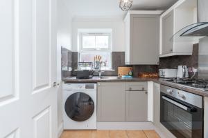 Open Mind Property -2 Bedrooms with FREE parking