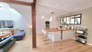 Avelenn Belle maison de ville avec terrasse