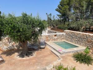 Trullo con piscina baby