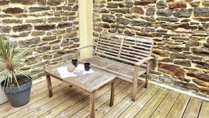 Maisons de vacances Avelenn Belle maison de ville avec terrasse : photos des chambres