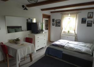 Happy Trails, Cosy One Room Garten Apartment