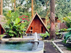 Triangle House and hot spring