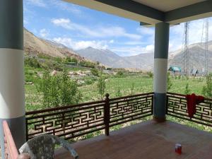 stargazing homestay Nako