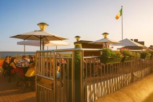 Two-Bedroom Deluxe Apartment with Ocean View room in Youghal