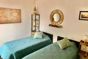 Au calme entre les pins a 300m de la plage