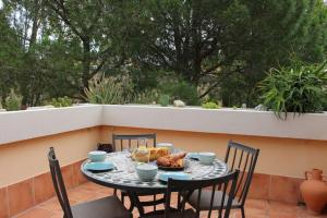 Au calme entre les pins a 300m de la plage