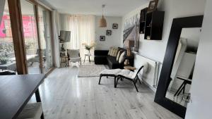 Notting Hill 2-Bed Apt with Balcony 1 min to Tube