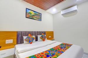 FabHotel Dharani Grand - Nr Mamata Medical College