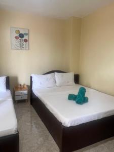 Seamed Guest House - Family Room A