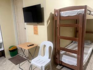 Seamed Guest House - Family Room A