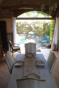 Maisons de vacances La Sagnarde Loubressac Terrasse intime : photos des chambres