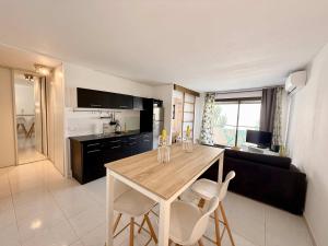 Appartements B065 Appartement calme proche centre garage : photos des chambres