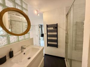 Appartements B065 Appartement calme proche centre garage : photos des chambres