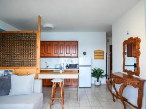 Theodora Suite by Pegasus