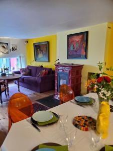 Maisons de vacances Artist-s house for rent : photos des chambres