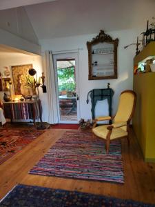 Maisons de vacances Artist-s house for rent : photos des chambres